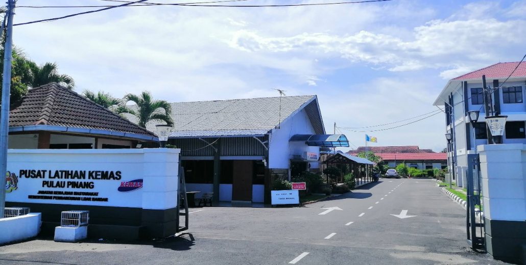 PLK Kepala batas main